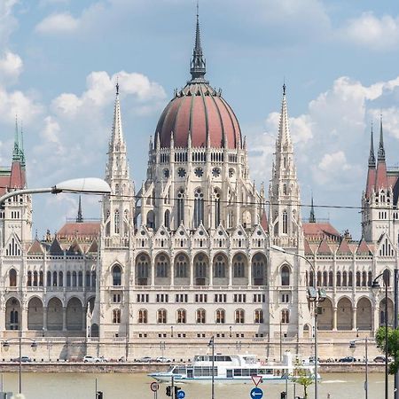 Bright Studio With Parliament View, Free Parking Budapest Kültér fotó