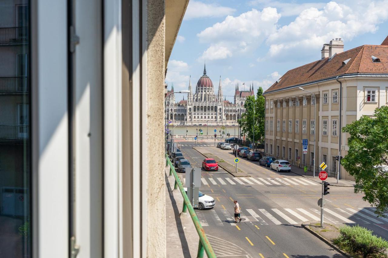 Bright Studio With Parliament View, Free Parking Apartman Budapest Kültér fotó