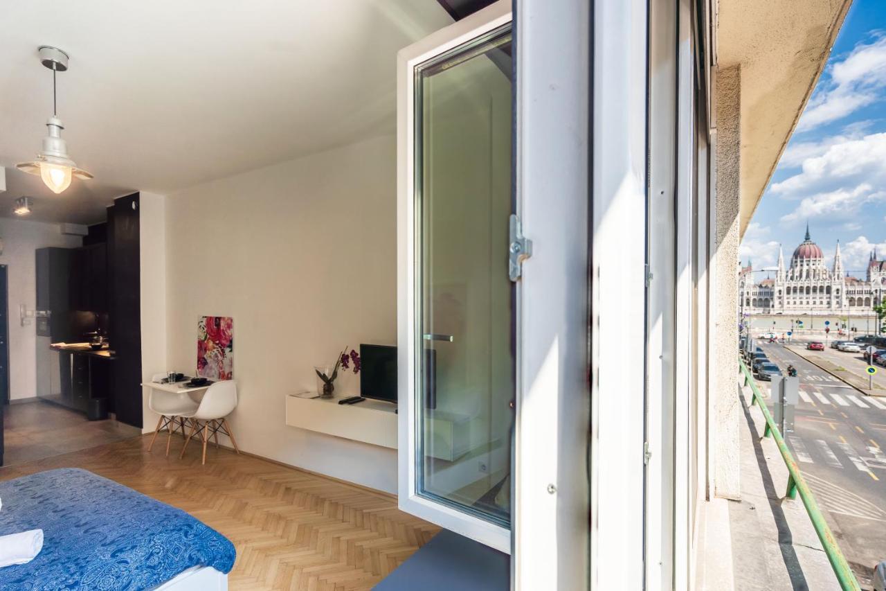 Bright Studio With Parliament View, Free Parking Budapest Kültér fotó